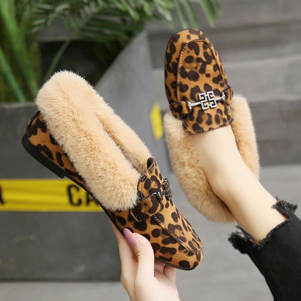 metal decorative flock leopard mule shoes 2019 winter new thick warm and comfortable flat shoes women, Black
metal decorative flock leopard mule shoes 2019 winter new thick warm and comfortable flat shoes women, Black