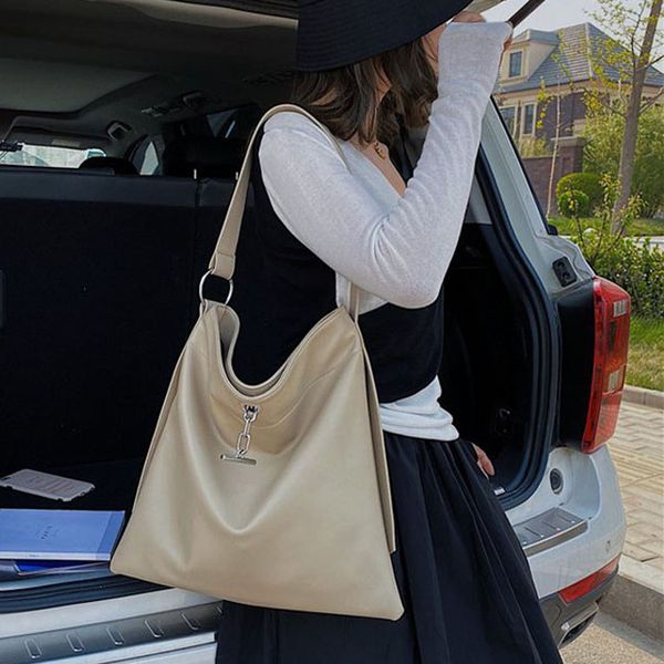 soft pu leather handbags 2020 new ladies large capacity tote bag ladies simple handbags in the new year
soft pu leather handbags 2020 new ladies large capacity tote bag ladies simple handbags in the new year