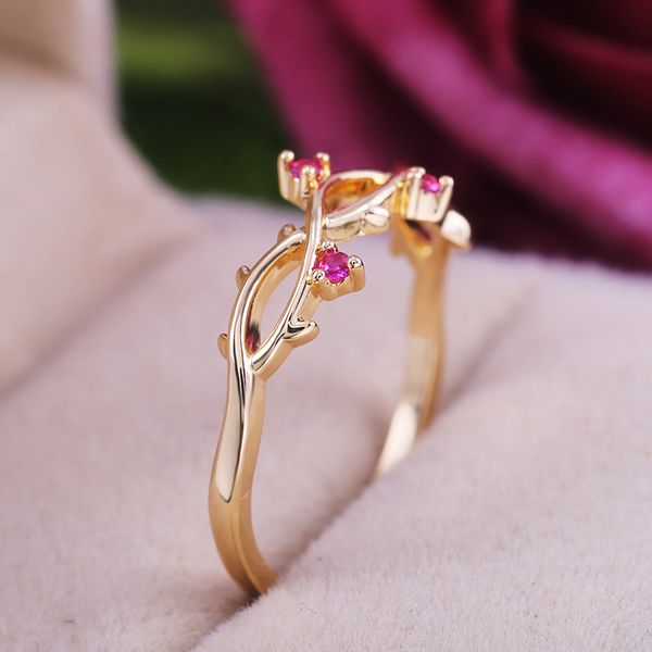 huitan elegant romantic women ring band twist design luxury noble golden color with rose red cubic zircon stone women jewelry, Slivery;golden
huitan elegant romantic women ring band twist design luxury noble golden color with rose red cubic zircon stone women jewelry, Slivery;golden