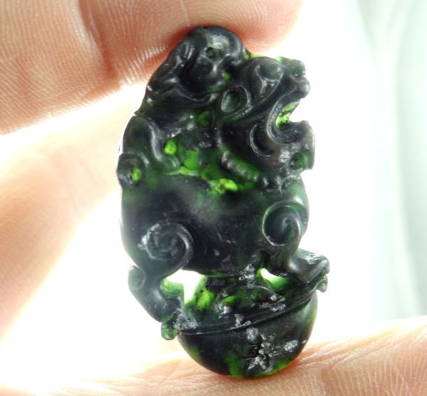 46*25wholesale natural chinese black green stone hand-carved statue of beast amulet pendant necklace jewelry making, Silver
46*25wholesale natural chinese black green stone hand-carved statue of beast amulet pendant necklace jewelry making, Silver