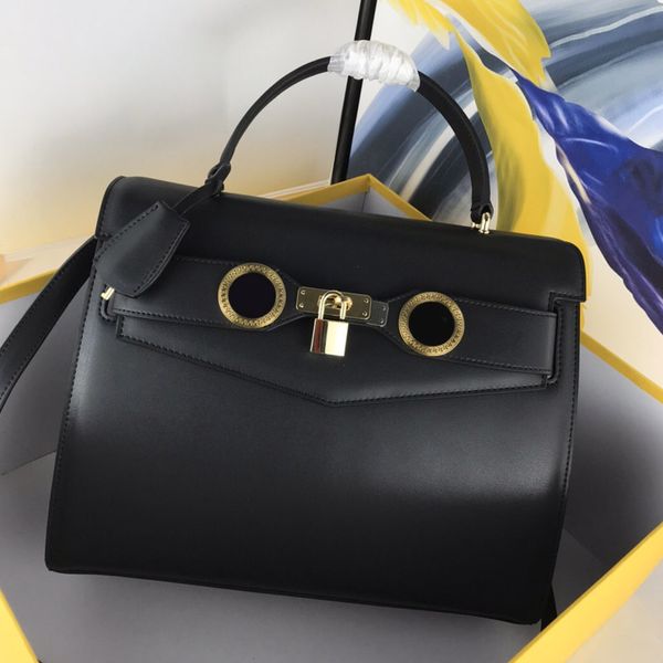handbag purses shopping bag large capacity package fashion lastest fashion classic bright colors genuine leather lady bag lack
handbag purses shopping bag large capacity package fashion lastest fashion classic bright colors genuine leather lady bag lack