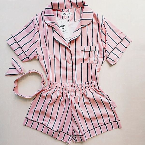 plus size sleepwear summer women pajama 2019 turn-down collar home clothes 2 piece set shirt+shorts striped casual pajama sets, Black;red
plus size sleepwear summer women pajama 2019 turn-down collar home clothes 2 piece set shirt+shorts striped casual pajama sets, Black;red