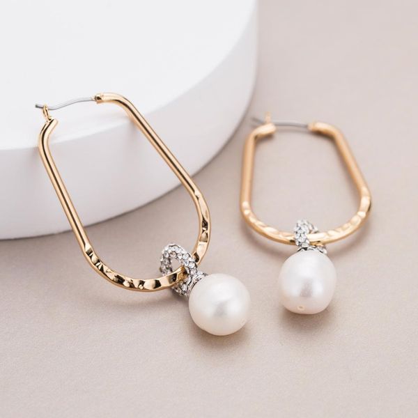 jouval big irregular pearl hoop earrings women crystal geometric gold color dangle earring female brincos fashion jewelry 2019, Golden;silver
jouval big irregular pearl hoop earrings women crystal geometric gold color dangle earring female brincos fashion jewelry 2019, Golden;silver