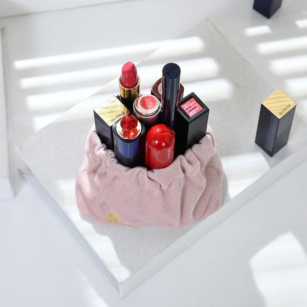 lipstick storage bag with small velvet cosmetic bag mini storage portable travel makeup organizer make up case
lipstick storage bag with small velvet cosmetic bag mini storage portable travel makeup organizer make up case