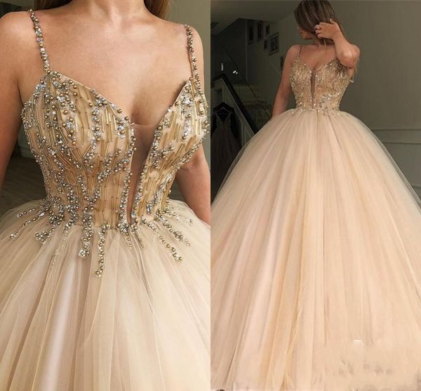 2019 new ball gown quinceanera dresses spaghetti straps beaded sequins tulle sleeveless backless floor length party prom evening gowns, Blue;red
2019 new ball gown quinceanera dresses spaghetti straps beaded sequins tulle sleeveless backless floor length party prom evening gowns, Blue;red