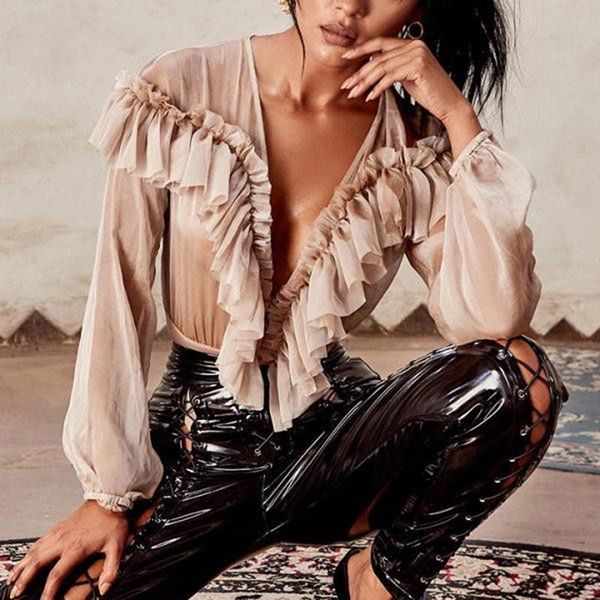 2019 high street women ruffles deep v-neck blouses autumn long puff sleeve frill shirts solid color eleghant ladies shirts, White
2019 high street women ruffles deep v-neck blouses autumn long puff sleeve frill shirts solid color eleghant ladies shirts, White