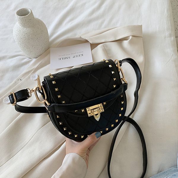 women's new fashion rivet small round bag korean wild shoulder messenger rhombic embroidery thread 2020 summer small bag
women's new fashion rivet small round bag korean wild shoulder messenger rhombic embroidery thread 2020 summer small bag