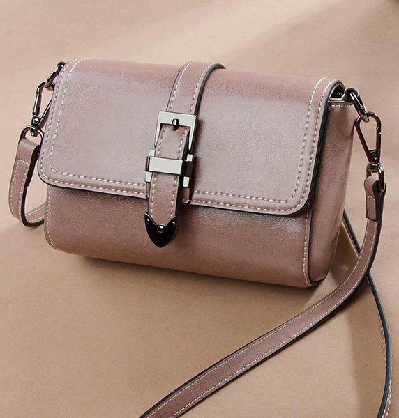 designer-spring and winter new euro-american fashion leisure ladies slant postman bag on one shoulder
designer-spring and winter new euro-american fashion leisure ladies slant postman bag on one shoulder