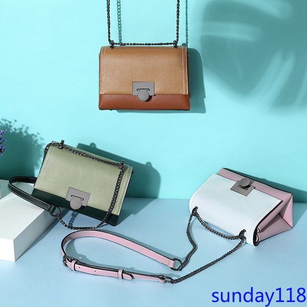 new chain women's bag fashion trend inclined cross single shoulder bag small square bag a8207 20x13x9
new chain women's bag fashion trend inclined cross single shoulder bag small square bag a8207 20x13x9