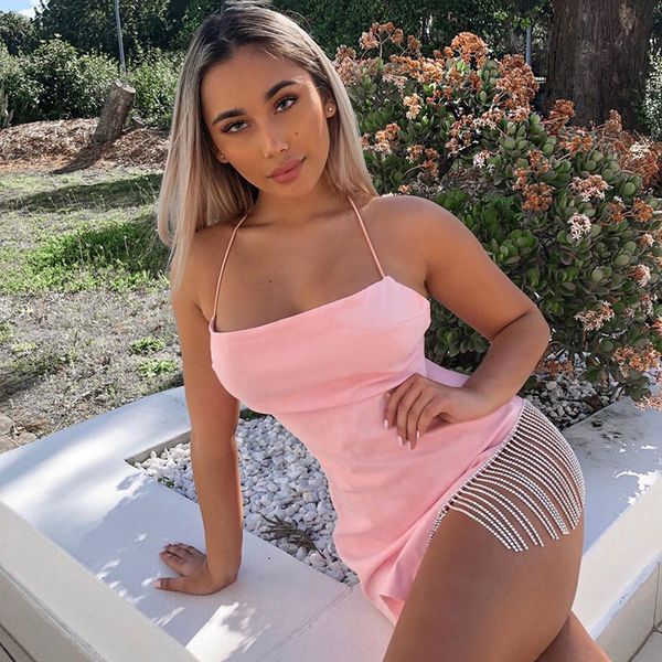 2020 spaghetti strap bodycon tassel diamond dresses sleeveless party night club dresses women fashion fringe dress short, White;black
2020 spaghetti strap bodycon tassel diamond dresses sleeveless party night club dresses women fashion fringe dress short, White;black