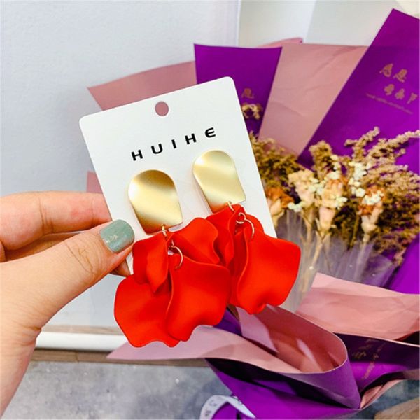 designer 925 sterling silver pendant rose petal long earrings ladies european and american style exaggerated temperament show face thin earr
designer 925 sterling silver pendant rose petal long earrings ladies european and american style exaggerated temperament show face thin earr