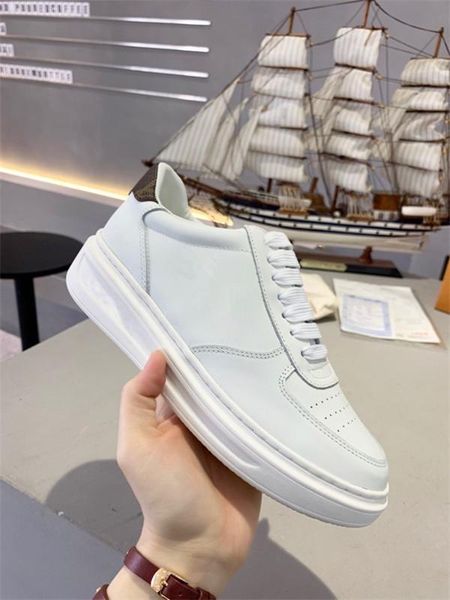 luxury designer speed socks casual shoes black white fashion trainers runner triple black boots red flat heavy sole sneakers, Black;red
luxury designer speed socks casual shoes black white fashion trainers runner triple black boots red flat heavy sole sneakers, Black;red