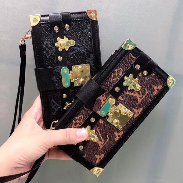 Top Luxury Phone Case Designer Leather Back Cover Case for Iphone X XR XS Max 7 7plus 8 8plus Hard leather Phone Case
Top Luxury Phone Case Designer Leather Back Cover Case for Iphone X XR XS Max 7 7plus 8 8plus Hard leather Phone Case