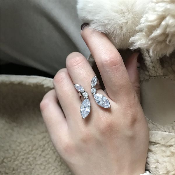 циркон кольца для женщин и мужчин животных бабочка shape открытый палец кольцо ювелирных девочек и мальчиков регулируемые кольца серебряный, Golden;silver
циркон кольца для женщин и мужчин животных бабочка shape открытый палец кольцо ювелирных девочек и мальчиков регулируемые кольца серебряный, Golden;silver