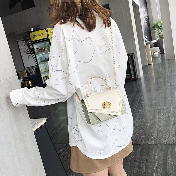 2020 new ladies shoulder bag korean version of the small fresh shoulder bag fashion chain messenger small square
2020 new ladies shoulder bag korean version of the small fresh shoulder bag fashion chain messenger small square