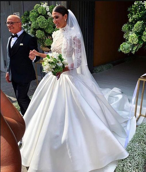 modest high collar 3/4 long sleeve mermaid wedding dresses lace applique hand made flowers beading wedding gowns stain robe de mariee, White
modest high collar 3/4 long sleeve mermaid wedding dresses lace applique hand made flowers beading wedding gowns stain robe de mariee, White