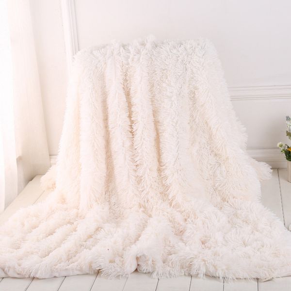 thicken warm plush blanket couch bedding cover fluffy fur winter fleece blanket office rest sofa student bed sheet home textile 
thicken warm plush blanket couch bedding cover fluffy fur winter fleece blanket office rest sofa student bed sheet home textile