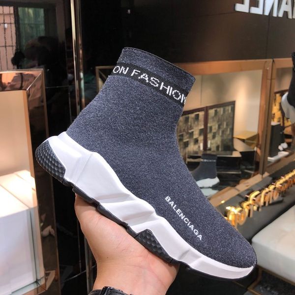 2020 new hb luxury designer couple stretch socks sneakers couple socks casual shoes high quality
2020 new hb luxury designer couple stretch socks sneakers couple socks casual shoes high quality