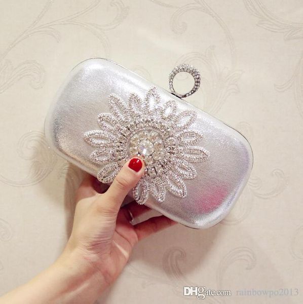 factory brand package elegance diamond yanbao fashion exquisite diamond woman chain bag high-quality shiny leather hand bag party
factory brand package elegance diamond yanbao fashion exquisite diamond woman chain bag high-quality shiny leather hand bag party