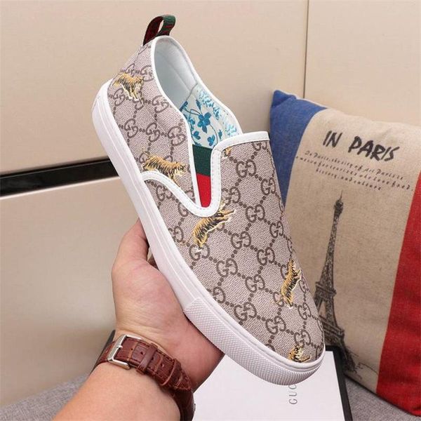 2018 women sports shoes fashion round head shoes flat casual shoes 1335220 38-44, Black
2018 women sports shoes fashion round head shoes flat casual shoes 1335220 38-44, Black
