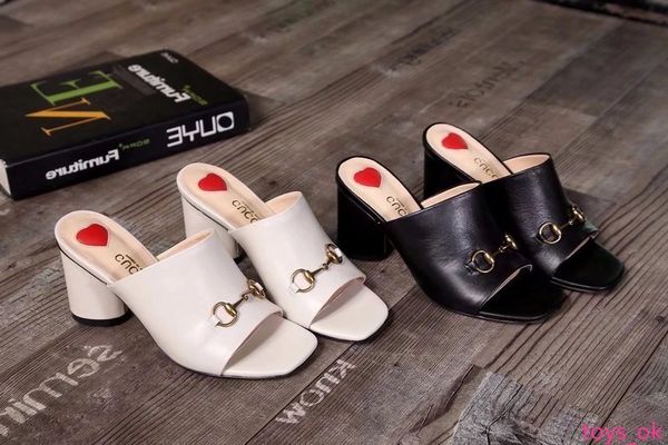 classic buckle slippers 9032 women slippers slippers drivers sandals slides sneakers princetown leather slipper real leather shoes
classic buckle slippers 9032 women slippers slippers drivers sandals slides sneakers princetown leather slipper real leather shoes