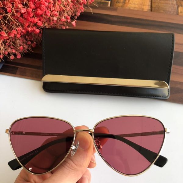 brand design - fashion sunglasses cat-eye model model no. 1702153 size 63-17-145 star with a cool style, show yourself, White;black
brand design - fashion sunglasses cat-eye model model no. 1702153 size 63-17-145 star with a cool style, show yourself, White;black