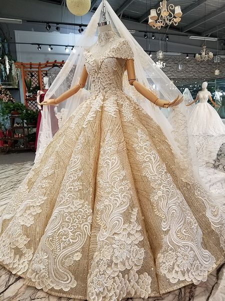 ball gown wedding dress luxurious golden atmosphere headdress off shoulder trailing bohemio vestido de novia bridal dress, White
ball gown wedding dress luxurious golden atmosphere headdress off shoulder trailing bohemio vestido de novia bridal dress, White