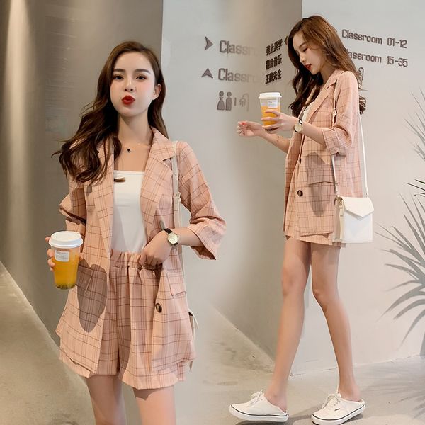 korean version of the small suit female suit 2020 spring and summer new casual shorts plaid jacket female fashion tide, White;black
korean version of the small suit female suit 2020 spring and summer new casual shorts plaid jacket female fashion tide, White;black