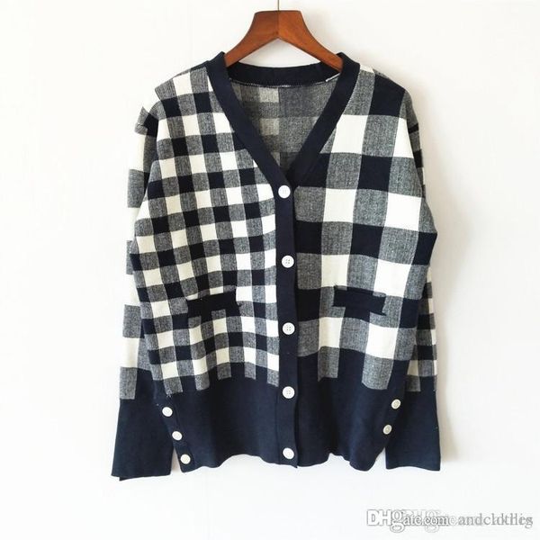 woman designer luxury clothes early autumn new plaid contrast color v-neck knit cardigan women clothing sweaters women knit sweater women, White;black
woman designer luxury clothes early autumn new plaid contrast color v-neck knit cardigan women clothing sweaters women knit sweater women, White;black