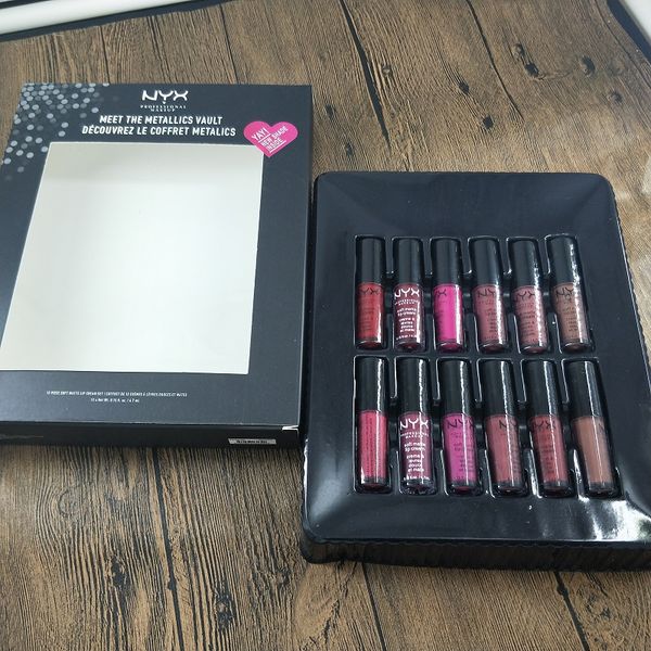 2020 NYX профессионального макияжа Встречайте металлик перепрыгнуть decouvrez ль COFFRET metalics 12pcs мягких матовый крем для губ набора Никса блеск для губ 12 * 4.7ml
2020 NYX профессионального макияжа Встречайте металлик перепрыгнуть decouvrez ль COFFRET metalics 12pcs мягких матовый крем для губ набора Никса блеск для губ 12 * 4.7ml