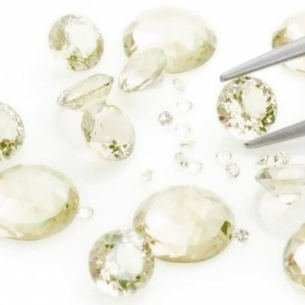 round 1.0-3mm #1009 extremely light yellowish high-end facet cut nano crystal thermostable synthetic loose gemstone for jewelry 1000pcs/lot, Black
round 1.0-3mm #1009 extremely light yellowish high-end facet cut nano crystal thermostable synthetic loose gemstone for jewelry 1000pcs/lot, Black