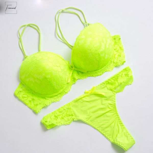 deep v plus size push up bra set lace women underwear bra panties 34 40 42 bcd, Red;black 
deep v plus size push up bra set lace women underwear bra panties 34 40 42 bcd, Red;black