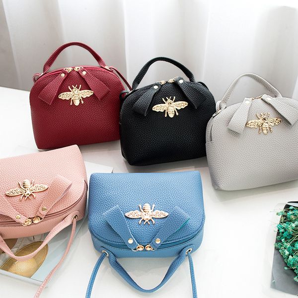 bee women's bag wholesale crossbody 2020 new style shoulder messenger bag fashion trend zipper handbag
bee women's bag wholesale crossbody 2020 new style shoulder messenger bag fashion trend zipper handbag