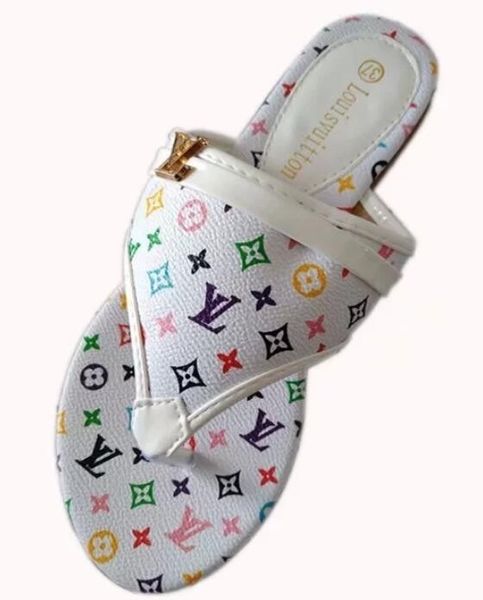 V Brand Wonen Sandals Новые босоножки Сандалии Полосатые сандалии с резиновой подошвой и р
V Brand Wonen Sandals Новые босоножки Сандалии Полосатые сандалии с резиновой подошвой и р