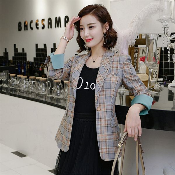 vintage plaid women blazer pockets jackets female retro suits coat feminino blazers outerwear 2019 autumn casual plaid blazer, White;black
vintage plaid women blazer pockets jackets female retro suits coat feminino blazers outerwear 2019 autumn casual plaid blazer, White;black
