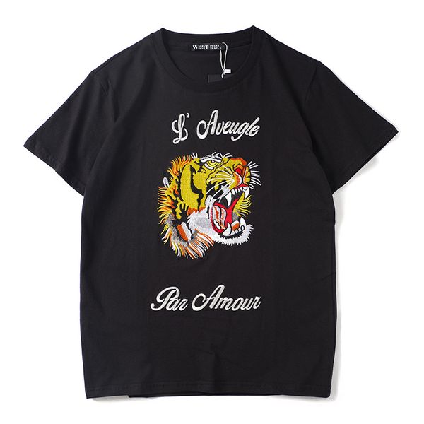 2020 men's summer new tide brand fashion youth tiger head embroidery flower loose short-sleeved t-shirt couple dress size s-2xl, White;black
2020 men's summer new tide brand fashion youth tiger head embroidery flower loose short-sleeved t-shirt couple dress size s-2xl, White;black