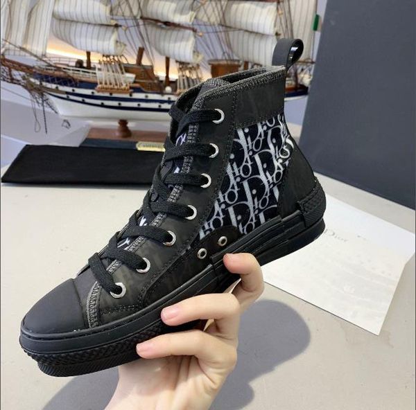 2020 sellingthe highest men' quality 19sspvc translucent film stitching casual high-casual and women high-end outdoor casual shoes, Black;red
2020 sellingthe highest men' quality 19sspvc translucent film stitching casual high-casual and women high-end outdoor casual shoes, Black;red