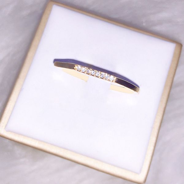 sell well jewelry popular single row diamond jewelry inlaid zircon plating women's ring, Silver
sell well jewelry popular single row diamond jewelry inlaid zircon plating women's ring, Silver