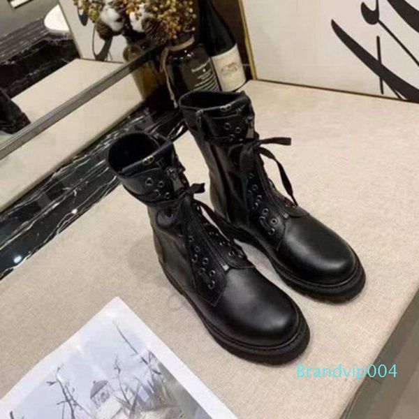 latest winter boots for women fur ankle boots for women autumn and winter imported fabric retro comfortable, Black
latest winter boots for women fur ankle boots for women autumn and winter imported fabric retro comfortable, Black