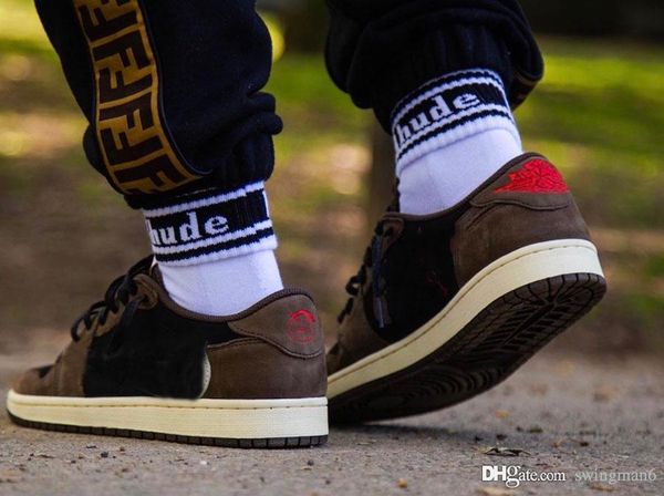 2019 release travis scott x air 1 low og sp dark mocha men basketball shoes 1s suede brown sports sneakers trainers with box
2019 release travis scott x air 1 low og sp dark mocha men basketball shoes 1s suede brown sports sneakers trainers with box