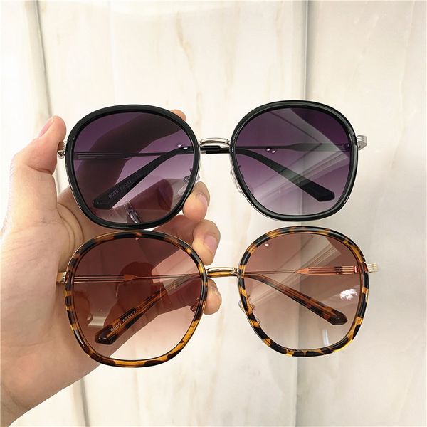 2020 summer sunglasses new arrival vintage luxury oversize sunglasses metal frame grandient shades sun glasses, White;black
2020 summer sunglasses new arrival vintage luxury oversize sunglasses metal frame grandient shades sun glasses, White;black
