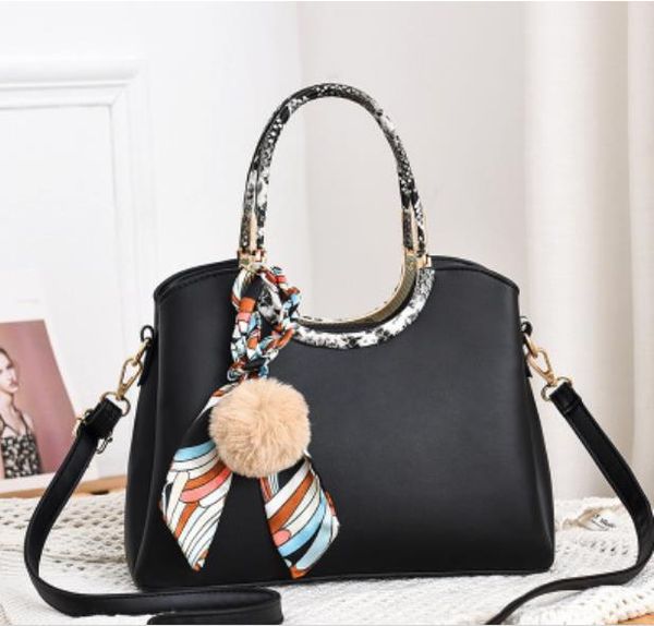 europe and the united states trendy explosion bags women 2020 shoulder bags wild women's three-layer handbag large capacity shoulder me
europe and the united states trendy explosion bags women 2020 shoulder bags wild women's three-layer handbag large capacity shoulder me