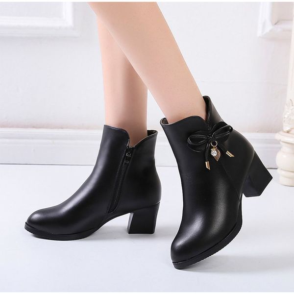 women autumn winter bowtie crystal ankle boots plush warm zip black leather square high heel female fashion comfort ladies shoes 
women autumn winter bowtie crystal ankle boots plush warm zip black leather square high heel female fashion comfort ladies shoes