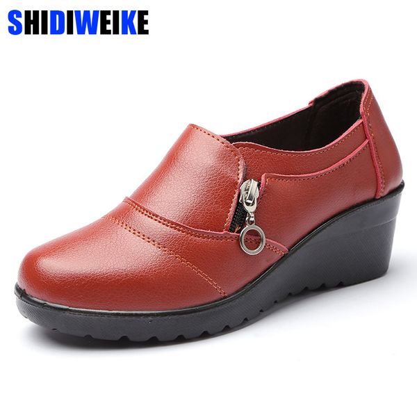 shidiweike women comfort mother shoes new autumn soft pu leather platform shoes woman zip low wedges size plus 35-41 m201, Black
shidiweike women comfort mother shoes new autumn soft pu leather platform shoes woman zip low wedges size plus 35-41 m201, Black