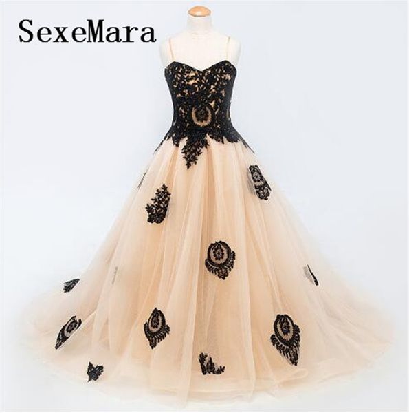 new black lace champagne tulle flower girl dresses for wedding long lace up back princess birthday party gown custom made, Red;yellow
new black lace champagne tulle flower girl dresses for wedding long lace up back princess birthday party gown custom made, Red;yellow