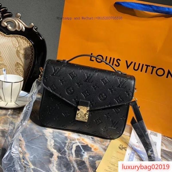 brand in europe and the messenger bag cross grain quality the new single shoulder women
brand in europe and the messenger bag cross grain quality the new single shoulder women