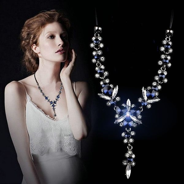 2019 new fashion white blue zircon pendant necklace for women ladies girls birthday party wedding gifts jewelry wholesale, Silver
2019 new fashion white blue zircon pendant necklace for women ladies girls birthday party wedding gifts jewelry wholesale, Silver