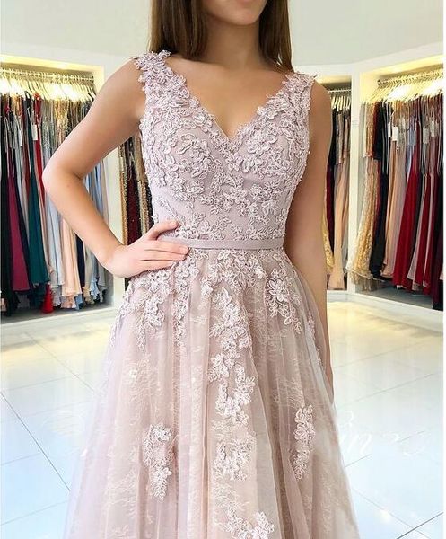 elegant lace evening dresses 2019 appliques custom made long prom gowns double v-neck formal dress vestido de festa longo, Black
elegant lace evening dresses 2019 appliques custom made long prom gowns double v-neck formal dress vestido de festa longo, Black