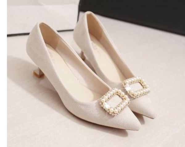 2019 suede women's shoes in spring and autumn with new style low heel fine heel pointed end water drill, Black
2019 suede women's shoes in spring and autumn with new style low heel fine heel pointed end water drill, Black