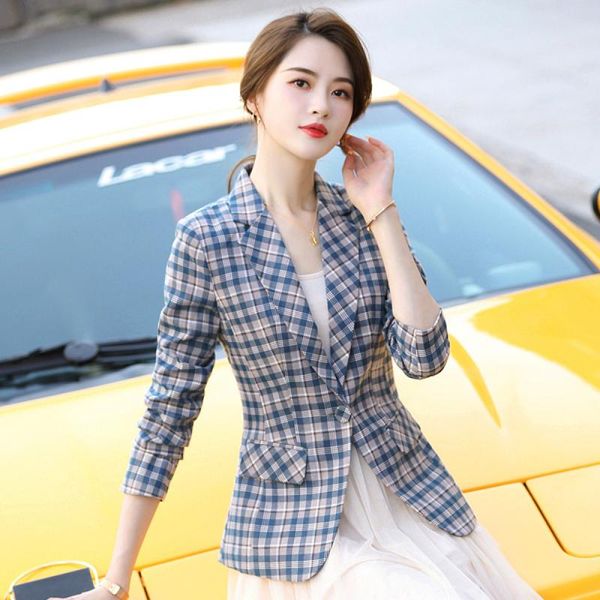 women elegant plaid blazer pockets jackets female retro suits coat long sleeve single button slim check coat, White;black
women elegant plaid blazer pockets jackets female retro suits coat long sleeve single button slim check coat, White;black